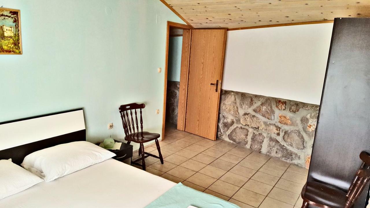 Apartments Anita Sibinj Krmpotski Dış mekan fotoğraf