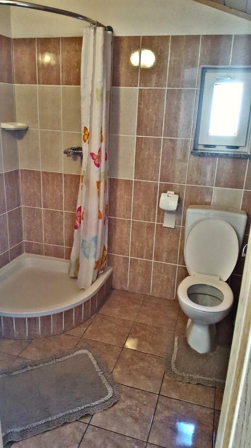 Apartments Anita Sibinj Krmpotski Dış mekan fotoğraf