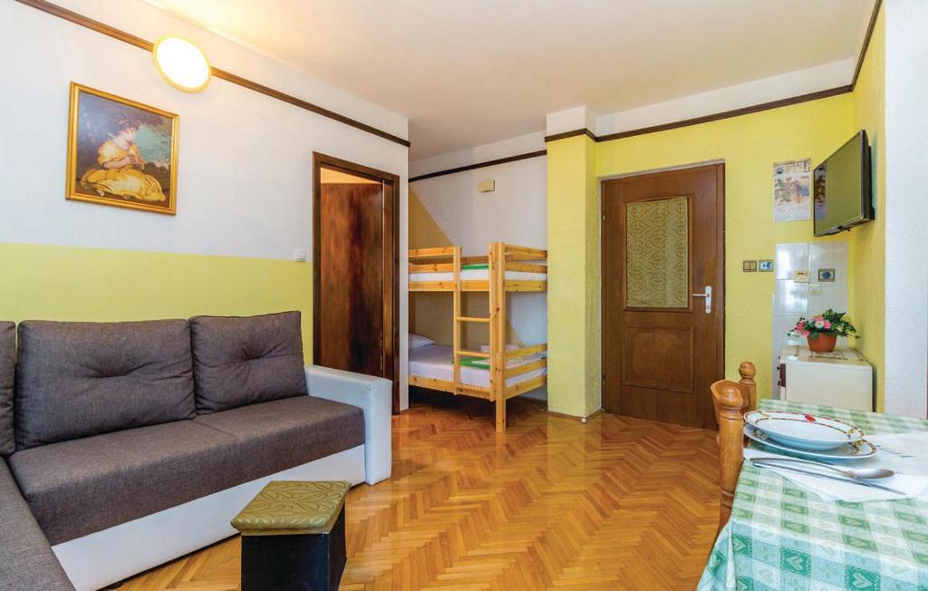 Apartments Anita Sibinj Krmpotski Dış mekan fotoğraf